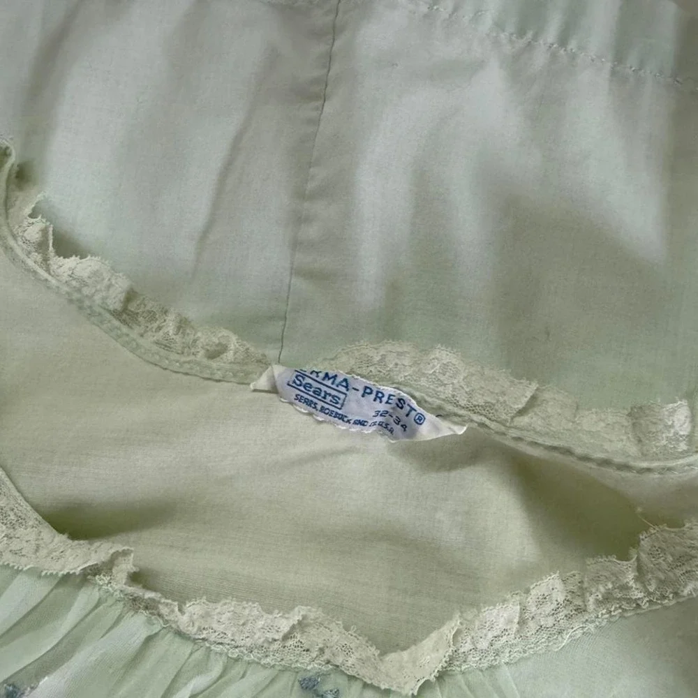 Sears size 32 vintage mint sheer‎ nightgown